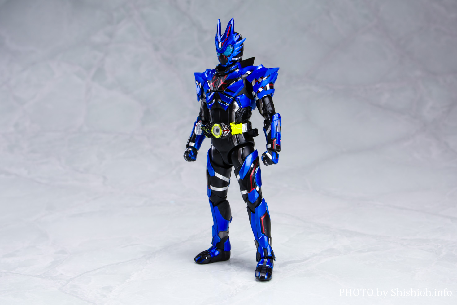 shフィギュアーツ 仮面ライダーバルカン ローンウルフ 未開封 - 特撮