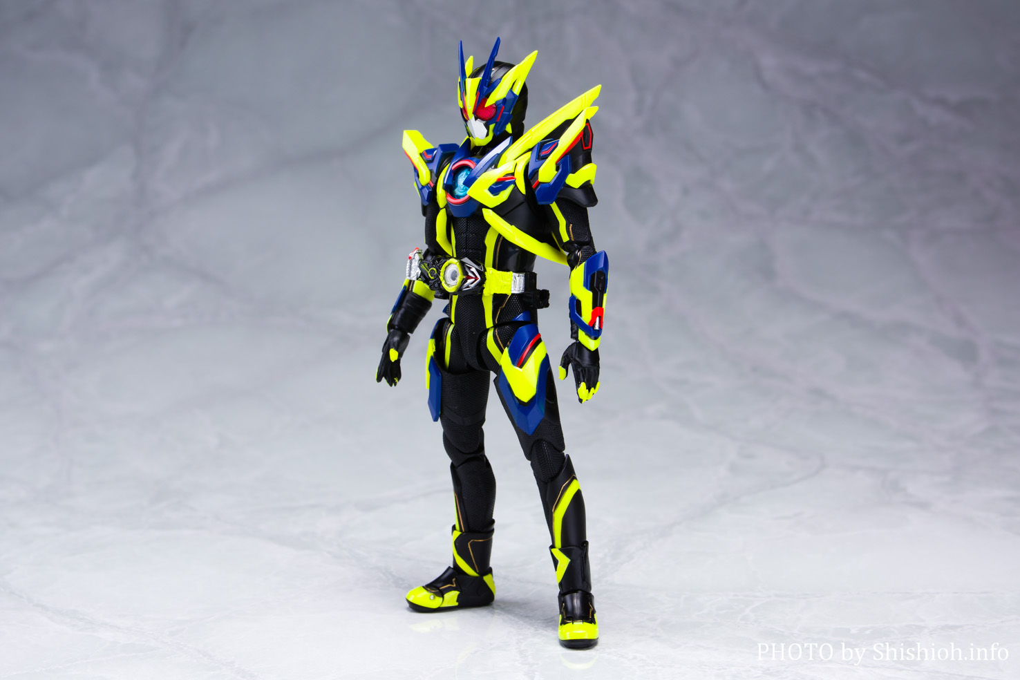 レビュー】 S.H.Figuarts 仮面ライダーゼロワン シャイニングアサルトホッパー