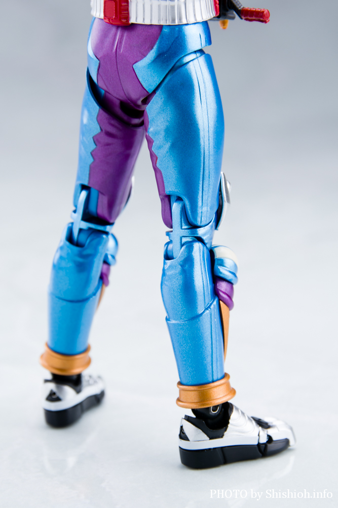 S.H.Figuarts ���ʃ��C�_�[�K�� �u���U�[�h�\���x�t�H�[��