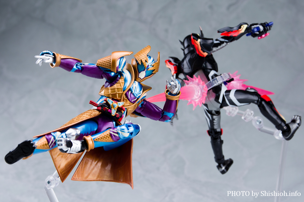 S.H.Figuarts ���ʃ��C�_�[�K�� �u���U�[�h�\���x�t�H�[��