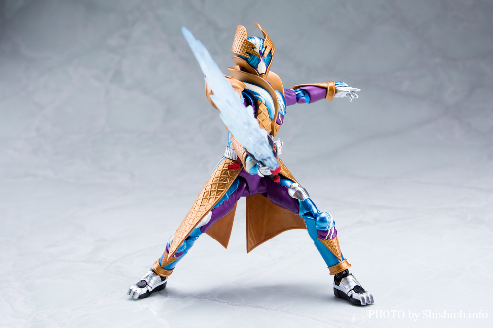 S.H.Figuarts ���ʃ��C�_�[�K�� �u���U�[�h�\���x�t�H�[��