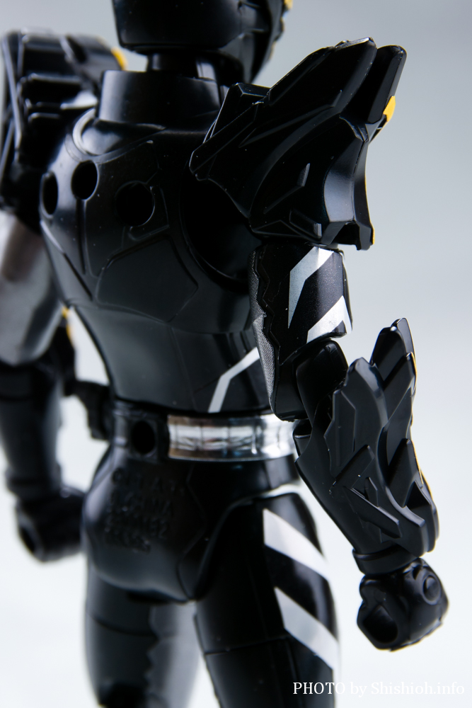 装動 仮面ライダーガヴ GV4(ビターガヴ バキバキスティックフォーム)