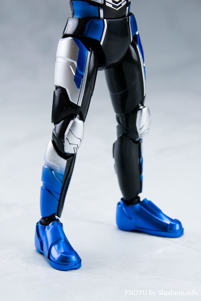 TOKUSATSU ACTION FIGURE �M���o���E�u�V�h�[