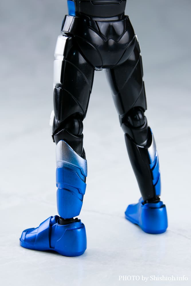 TOKUSATSU ACTION FIGURE �M���o���E�u�V�h�[