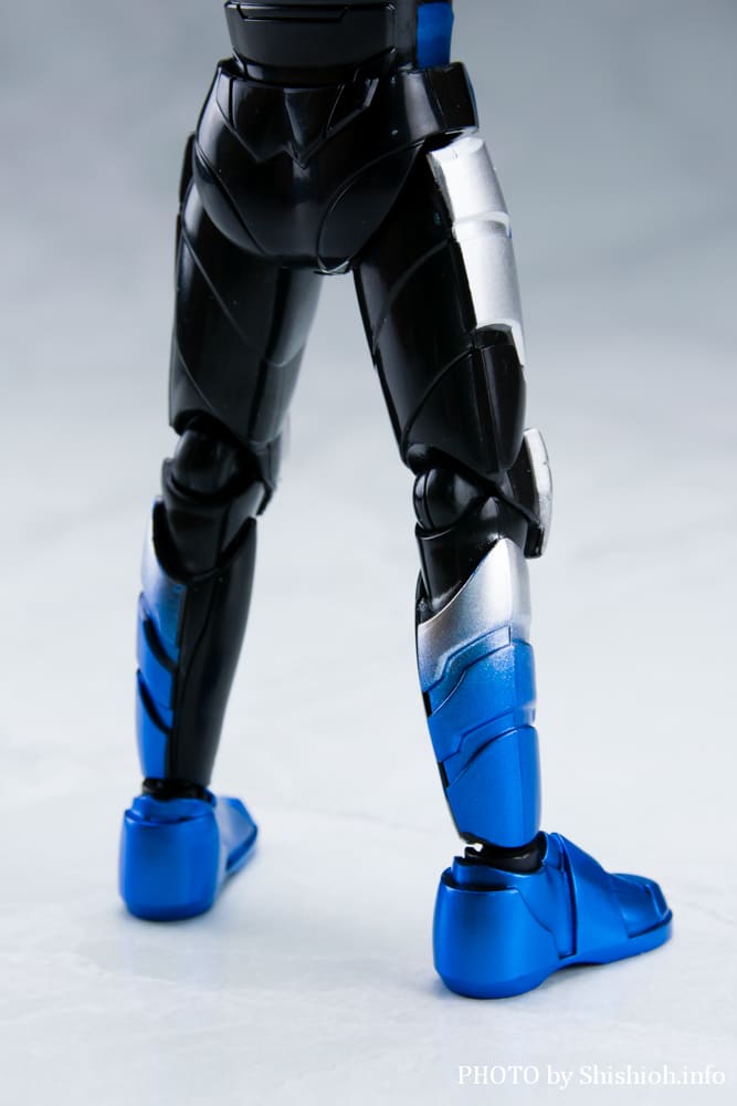 TOKUSATSU ACTION FIGURE �M���o���E�u�V�h�[