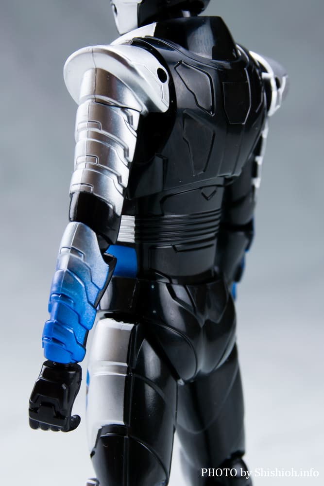 TOKUSATSU ACTION FIGURE �M���o���E�u�V�h�[