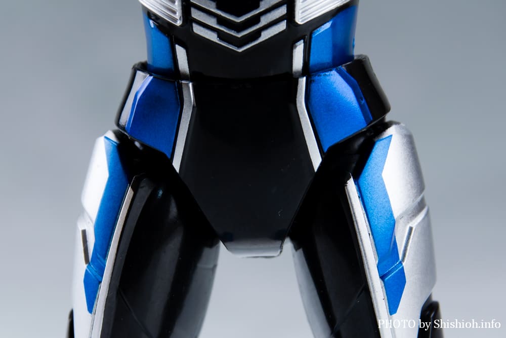 TOKUSATSU ACTION FIGURE �M���o���E�u�V�h�[