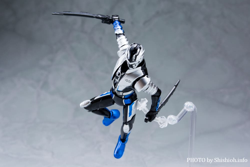 TOKUSATSU ACTION FIGURE �M���o���E�u�V�h�[