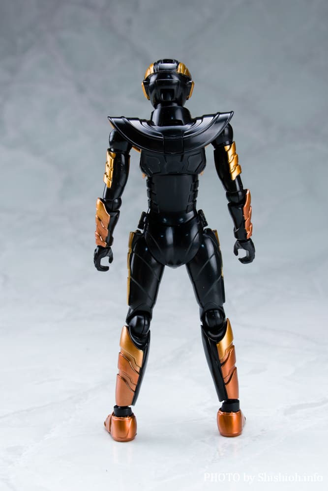 TOKUSATSU ACTION FIGURE �M���o���E���~�i�X