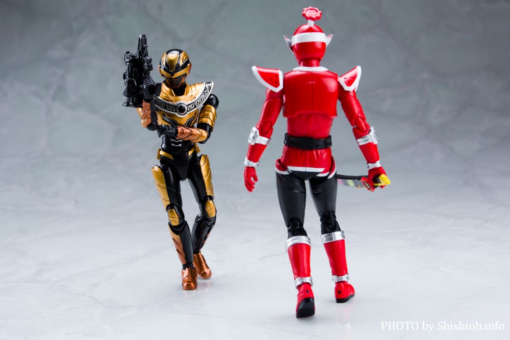 TOKUSATSU ACTION FIGURE �M���o���E���~�i�X