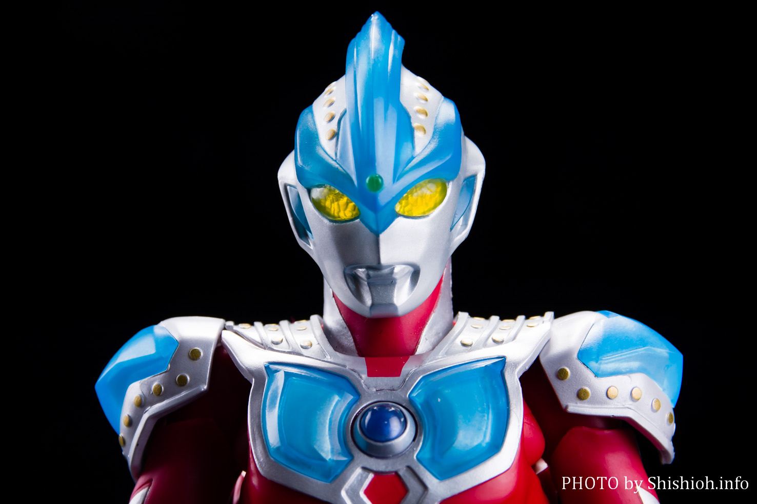 S.H. Figuarts ウルトラマンギンガ ストリウム プレミアムバンダイ… - 特撮