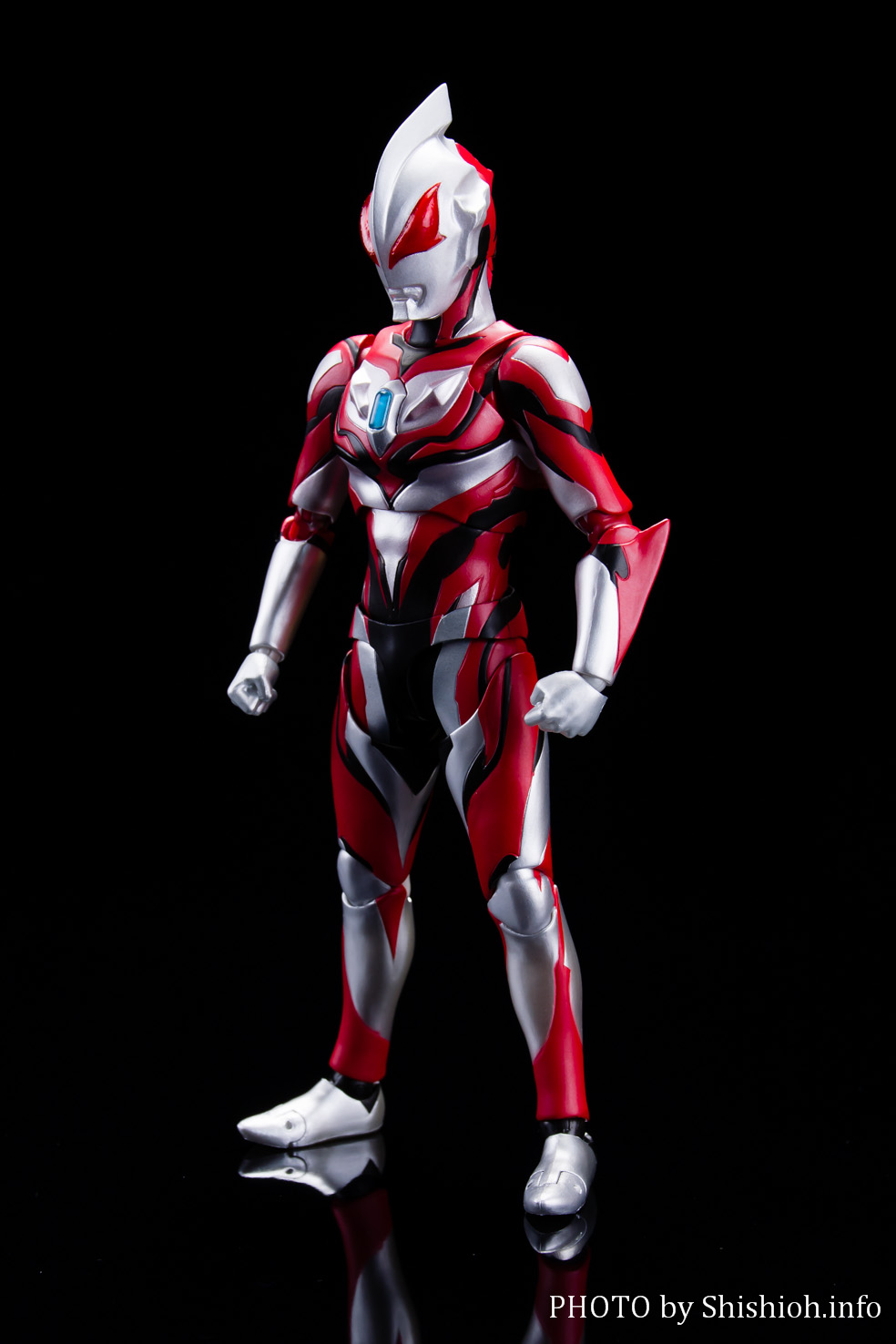 新品未開封 S.H.フィギュアーツ ウルトラマン ニュージェネレーション