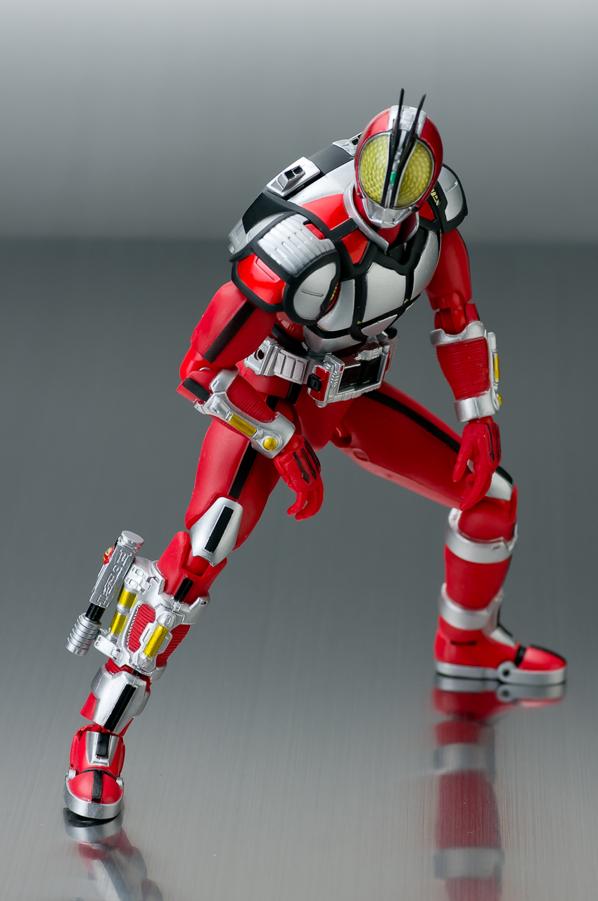 S.H.Figuarts ���ʃ��C�_�[�t�@�C�Y �u���X�^�[�t�H�[��