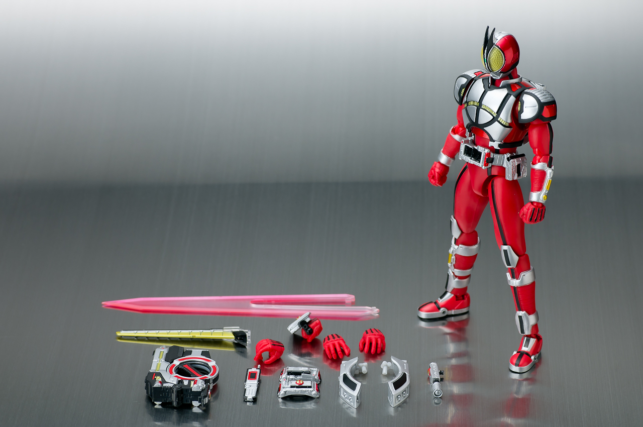 S.H.Figuarts ���ʃ��C�_�[�t�@�C�Y �u���X�^�[�t�H�[��