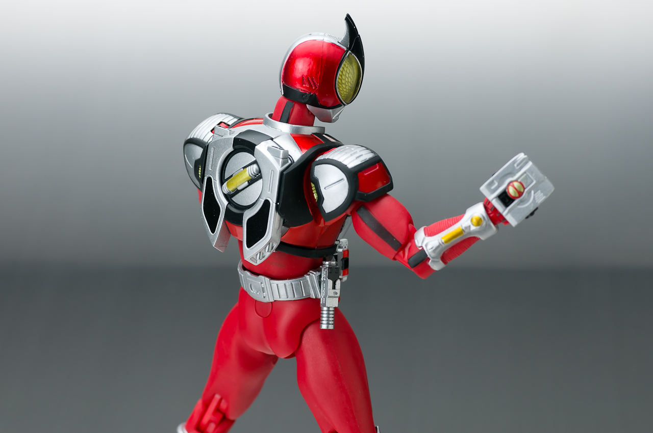 S.H.Figuarts ���ʃ��C�_�[�t�@�C�Y �u���X�^�[�t�H�[��