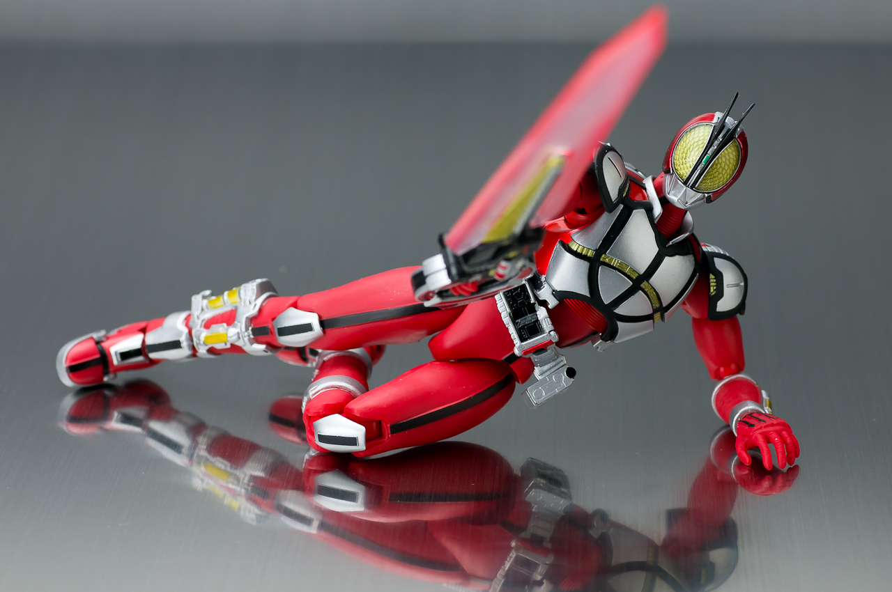 S.H.Figuarts ���ʃ��C�_�[�t�@�C�Y �u���X�^�[�t�H�[��