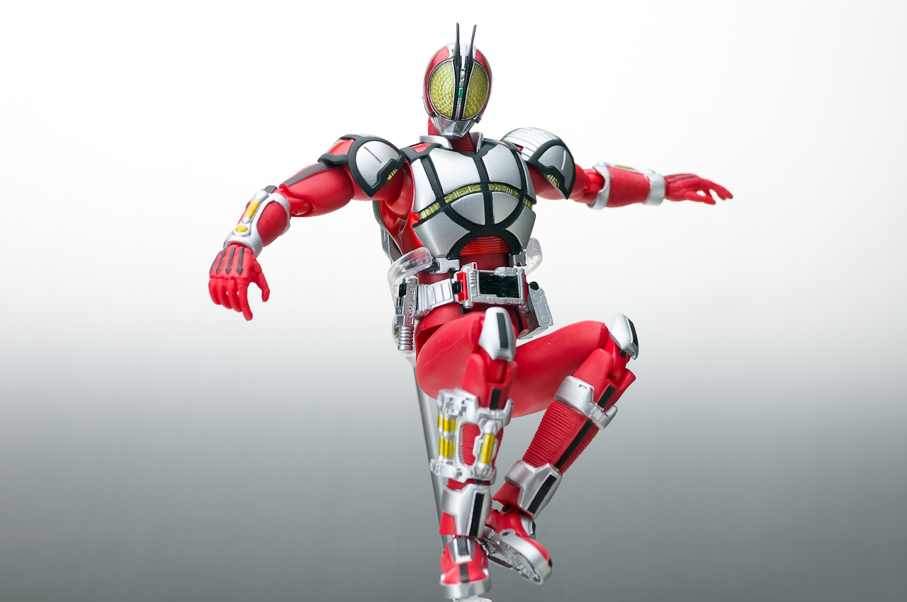 S.H.Figuarts ���ʃ��C�_�[�t�@�C�Y �u���X�^�[�t�H�[��