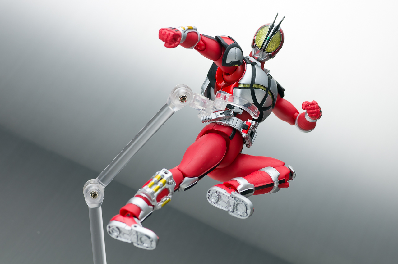 S.H.Figuarts ���ʃ��C�_�[�t�@�C�Y �u���X�^�[�t�H�[��