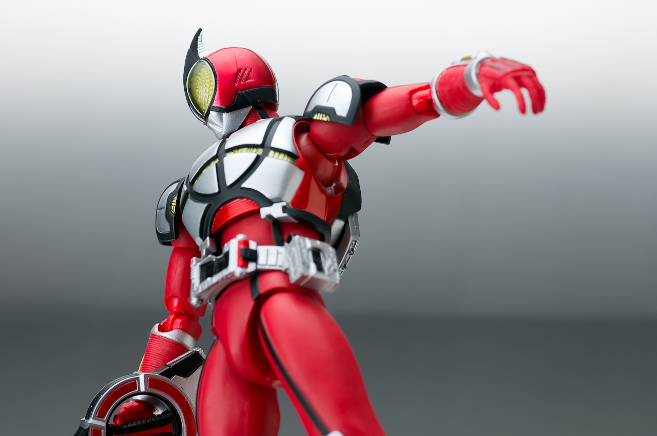 S.H.Figuarts ���ʃ��C�_�[�t�@�C�Y �u���X�^�[�t�H�[��
